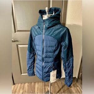 NWT Navy Lululemon Down For it All size 8